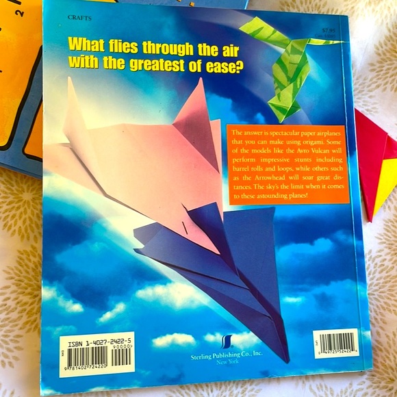 Kids books bundle - Picture 5 of 16